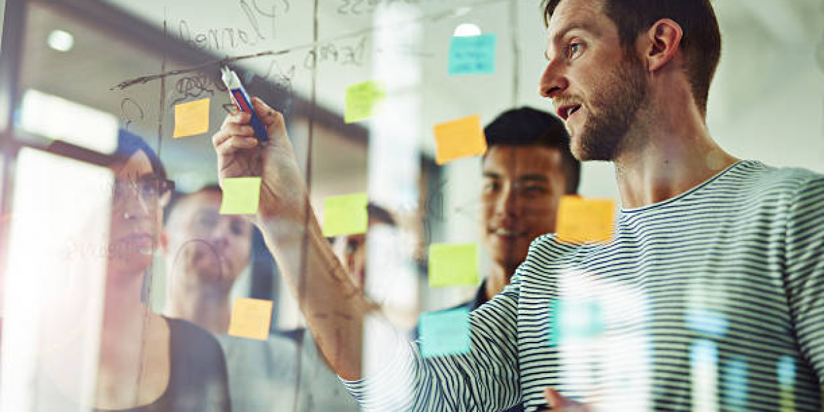 UAE AI Business Adaptation: Workforce Transformation