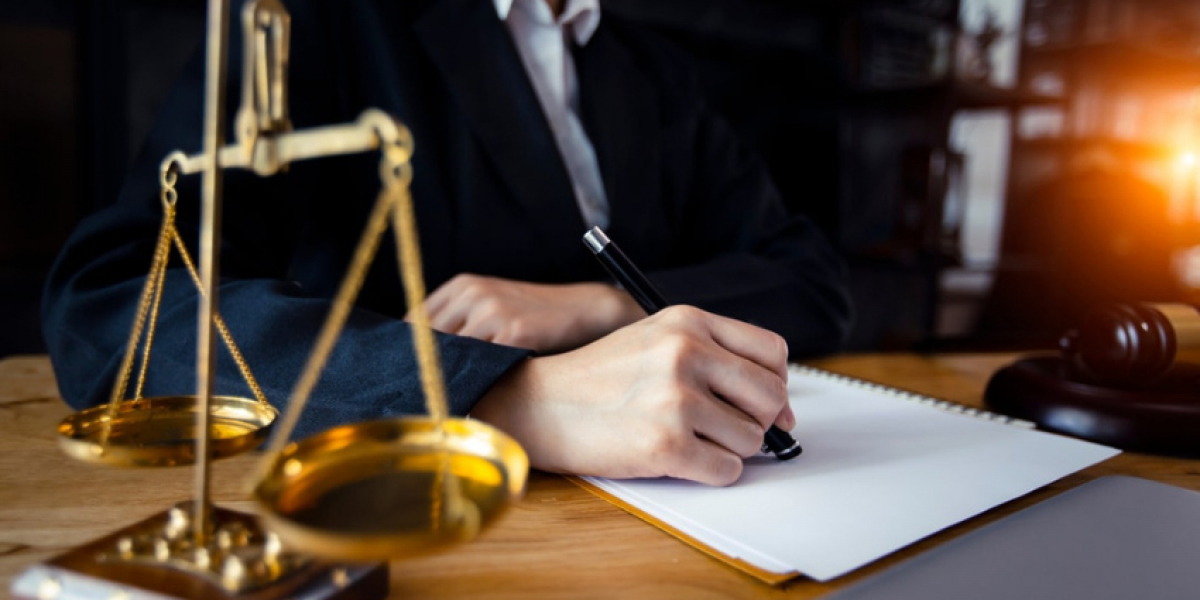 How Dubai Criminal Lawyers Prepare for Courtroom Battles