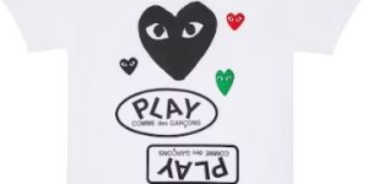 Top Graphic CDG Shirts Today