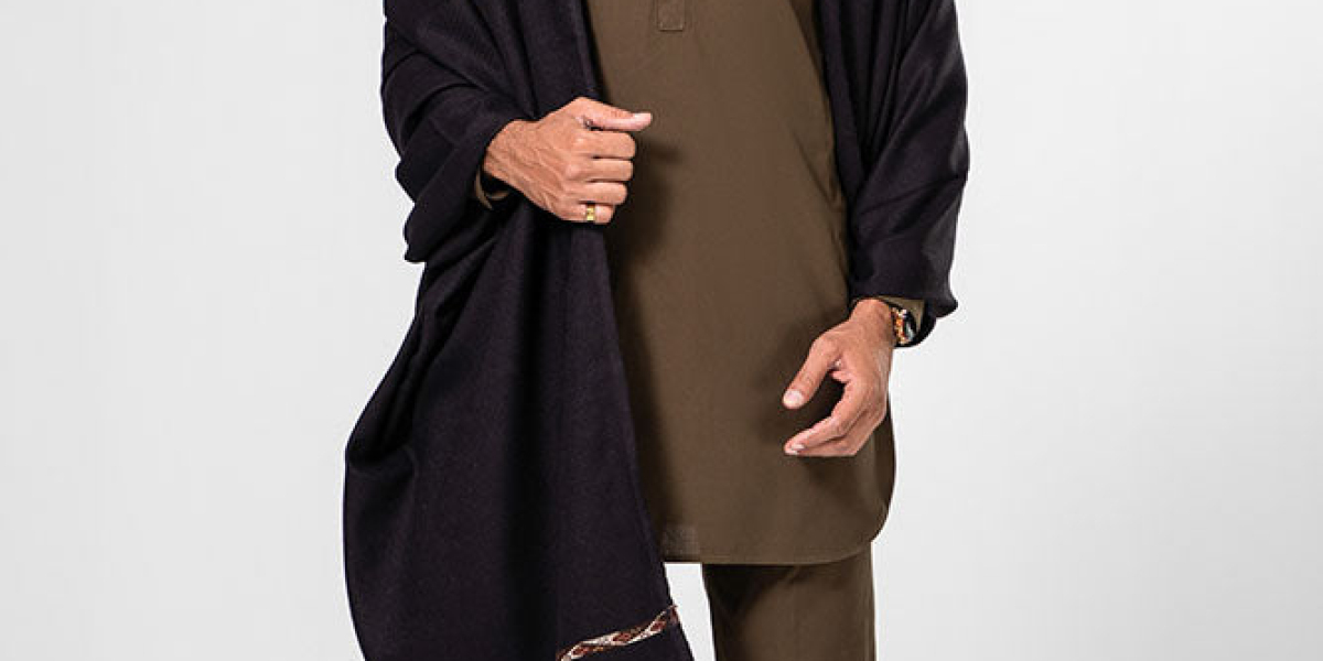 Shawl for Men: A Winter Essential That Speaks of Style and Tradition